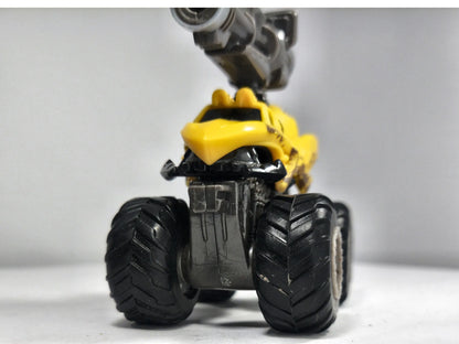 Monster Truck StingRod Monsters Wojsko Żółty 1:64 – zdjęcie 5