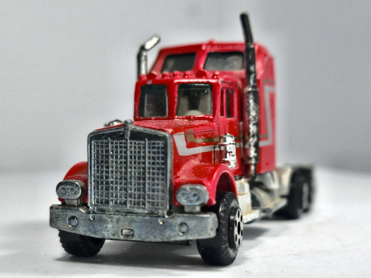 Kenworth W900 Yatming Czerwony 1:87 – zdjęcie 5