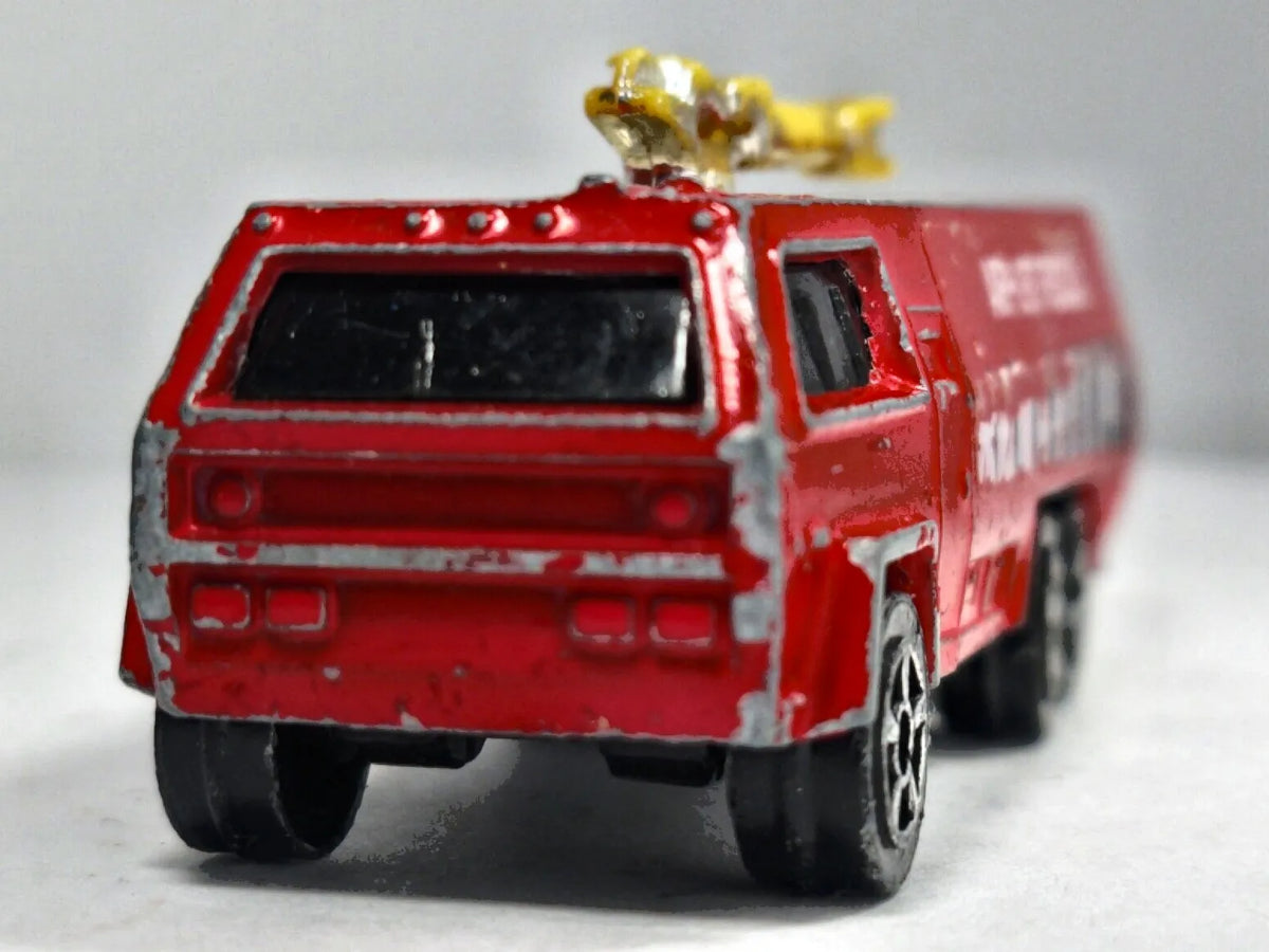 Ciężarówka Airport Rescue Corgi '80 Czerwony 1:87 Made in United Kingdom – zdjęcie 5
