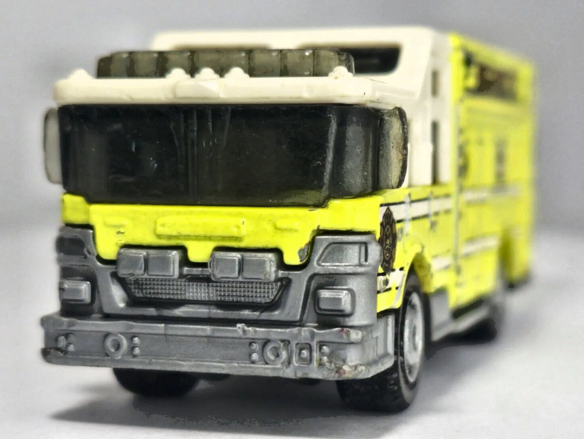 HAZARD SQUAD, Matchbox 2009, Die cast MB738; C26, Żółty, 1:64, Resoraki – zdjęcie 5