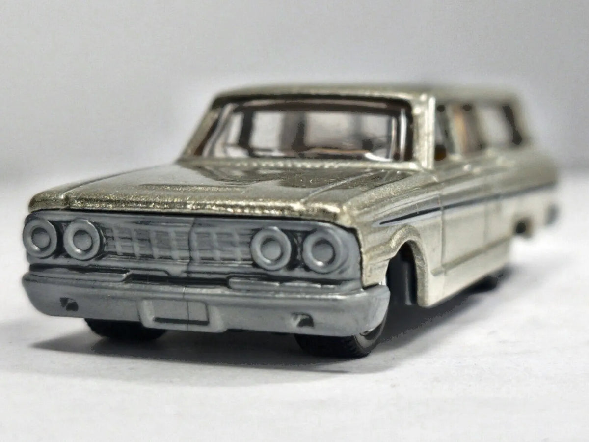 1964 Ford Fairlane Matchbox 2017 Matchbox Series 1:72 Luzak Srebrny – zdjęcie 5
