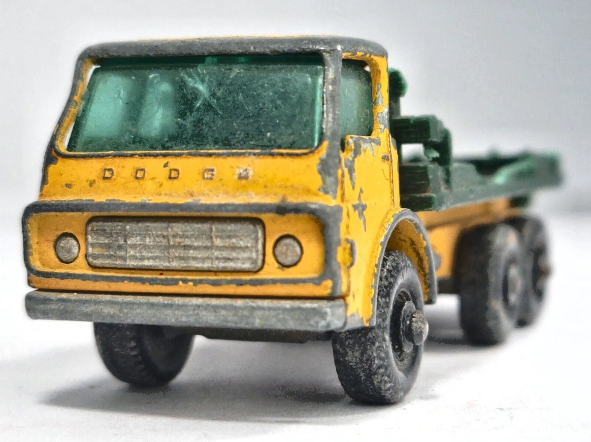 DODGE STAKE TRUCK, Matchbox, Made in England, Die cast, Żółty 1:87 Resoraki – zdjęcie 5