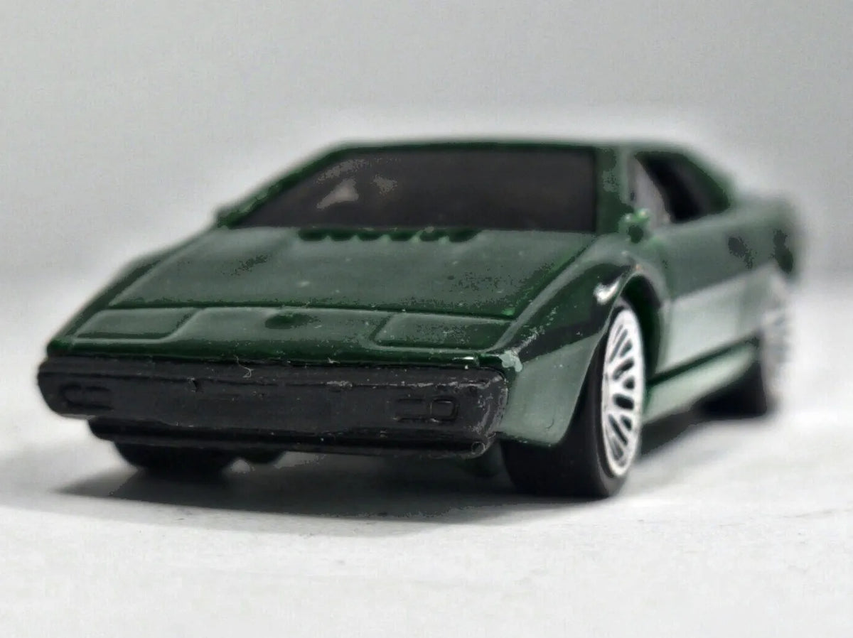 Lotus Esprit S1 Hot Wheels 2014 1:64 Luzak Zielony – zdjęcie 5