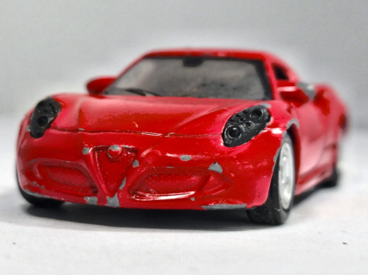 Alfa Romeo 4C Welly 1:64 Luzak Czerwony – zdjęcie 5
