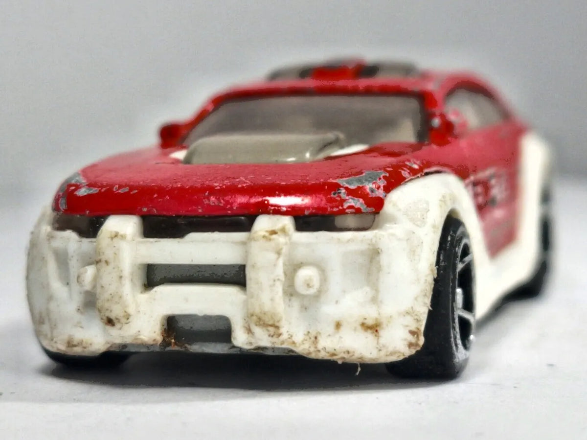 HW Pursuit Hot Wheels 2012 1:64 Luzak Czerwony – zdjęcie 5