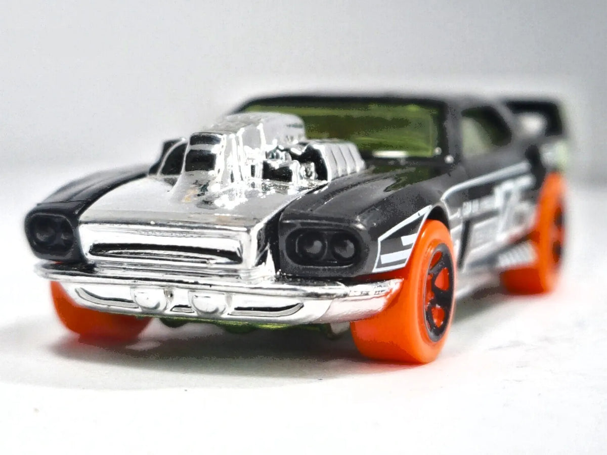 RIVITED, Seria AcceleRacers, Hot Wheels 2004, Die cast 1 NL, Czarny, 1:64 – zdjęcie 5