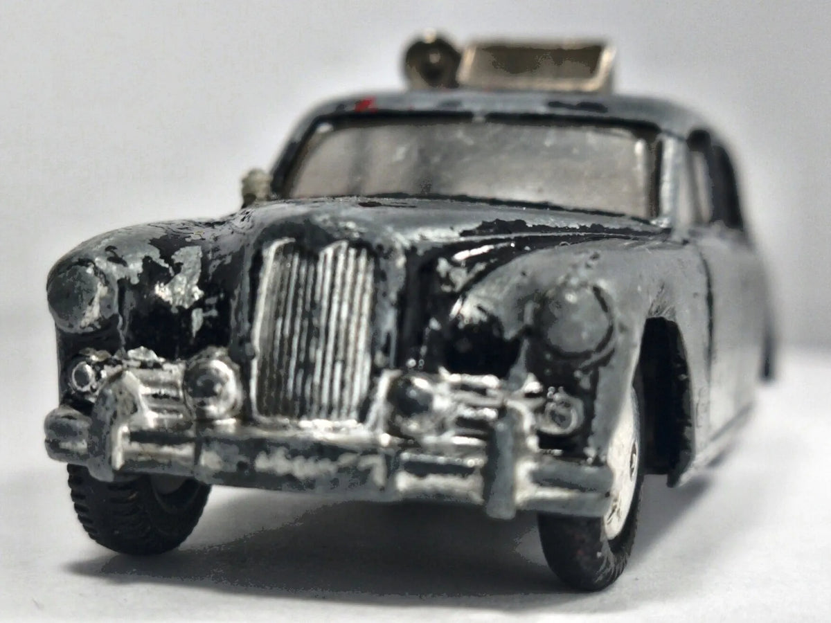 Riley Pathfinder Corgi 1958-1963 Srebrny 1:43 Made in United Kingdom – zdjęcie 5