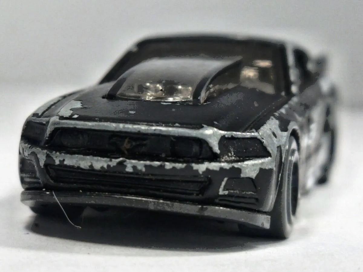 Ford Mustang GT Hot Wheels 2012 1:64 Muscle car Luzak Czarny – zdjęcie 5