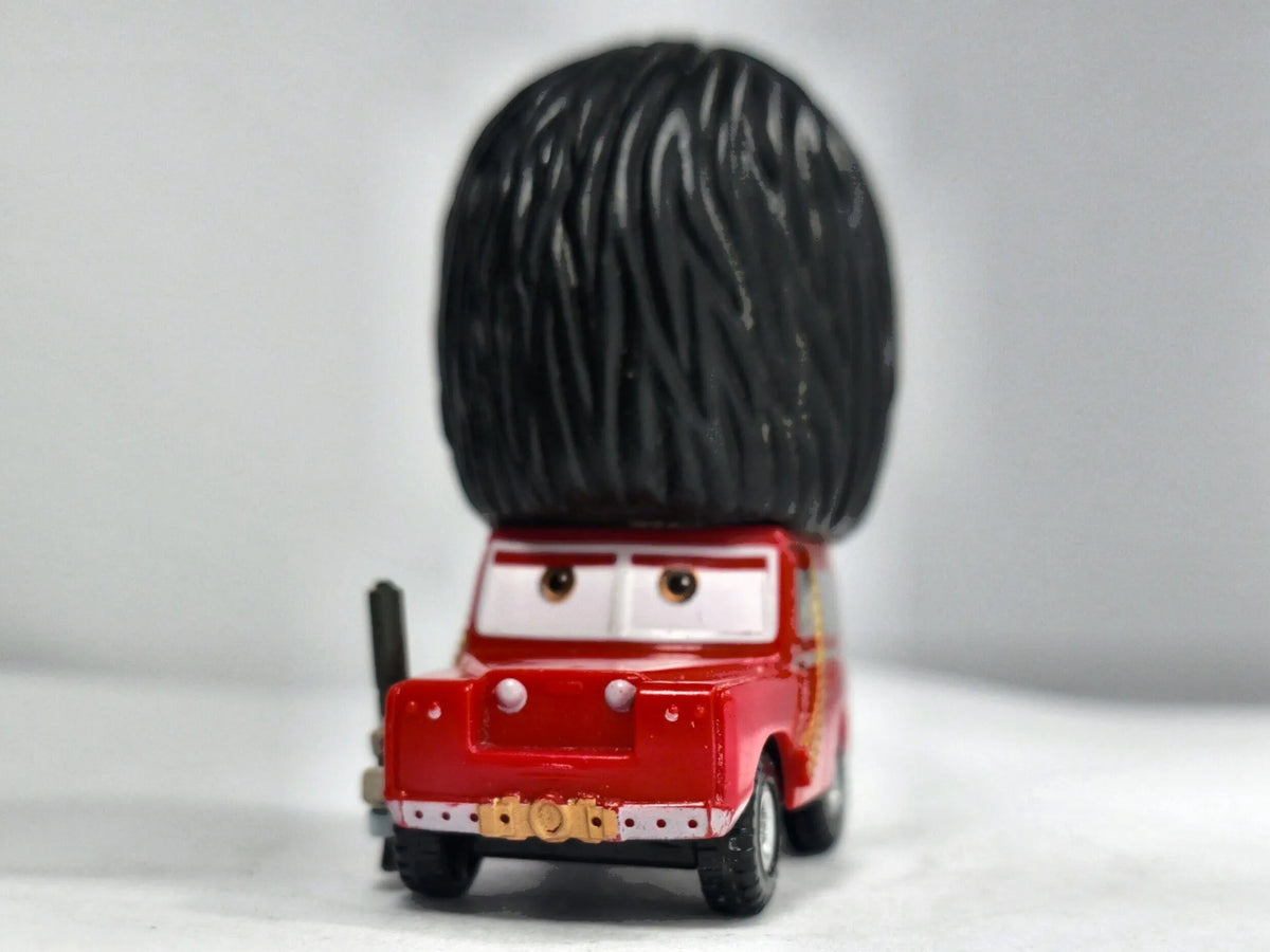 Sierżanta Highgeara Disney/Pixar Cars 1:64 Luzak Czerwony Bajkowy Auta 2 – zdjęcie 5