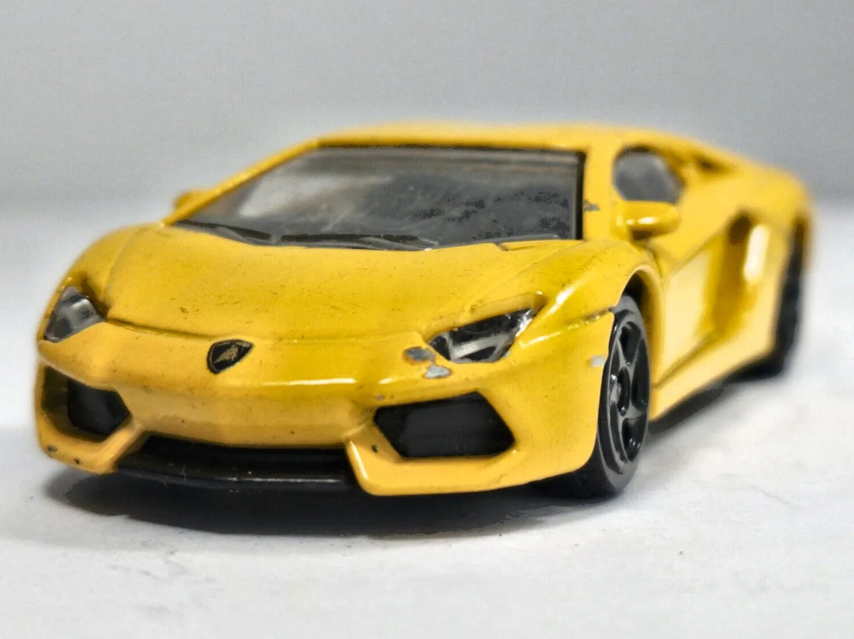 Lamborghini Aventador LP 700-4 Majorette 1:64 Luzak Żółty – zdjęcie 5