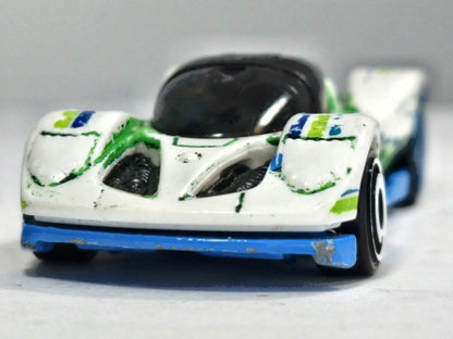Group C Hot Wheels 2022 1:60 Biały fantasy car – zdjęcie 5