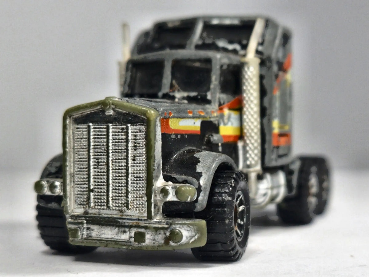 KENWORTH AERODYNE, Matchbox 1981, Made in Macao, Die cast, Czarny, 1:100 – zdjęcie 5