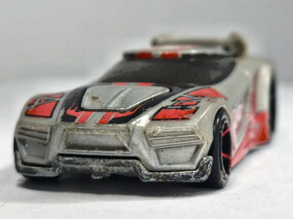 Chicane Hot Wheels AcceleRacers 1:64 Luzak Srebrny – zdjęcie 5