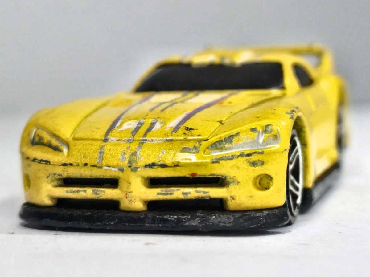 Dodge Viper Gts-R Hot Wheels 1:64 Samochód wyścigowy Luzak Żółty – zdjęcie 5