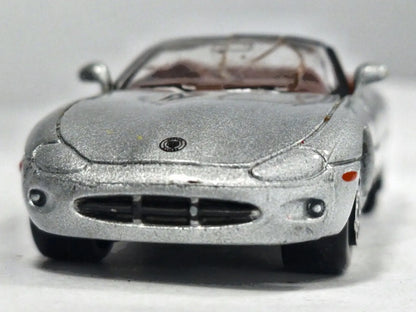 Jaguar XK8 Welly 1:64 Luzak Srebrny – zdjęcie 5