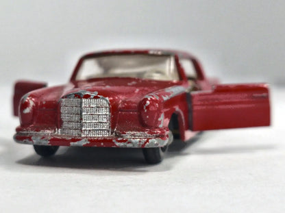 MERCEDES-BENZ 220 S.E Matchbox '60 Czerwony 1:67 Made in England – zdjęcie 5