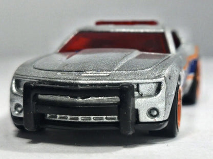 '10 CHEVROLET CAMARO SS POLICE, Hot Wheels 2015 Die cast T9579 Srebrny 1:64 – zdjęcie 5