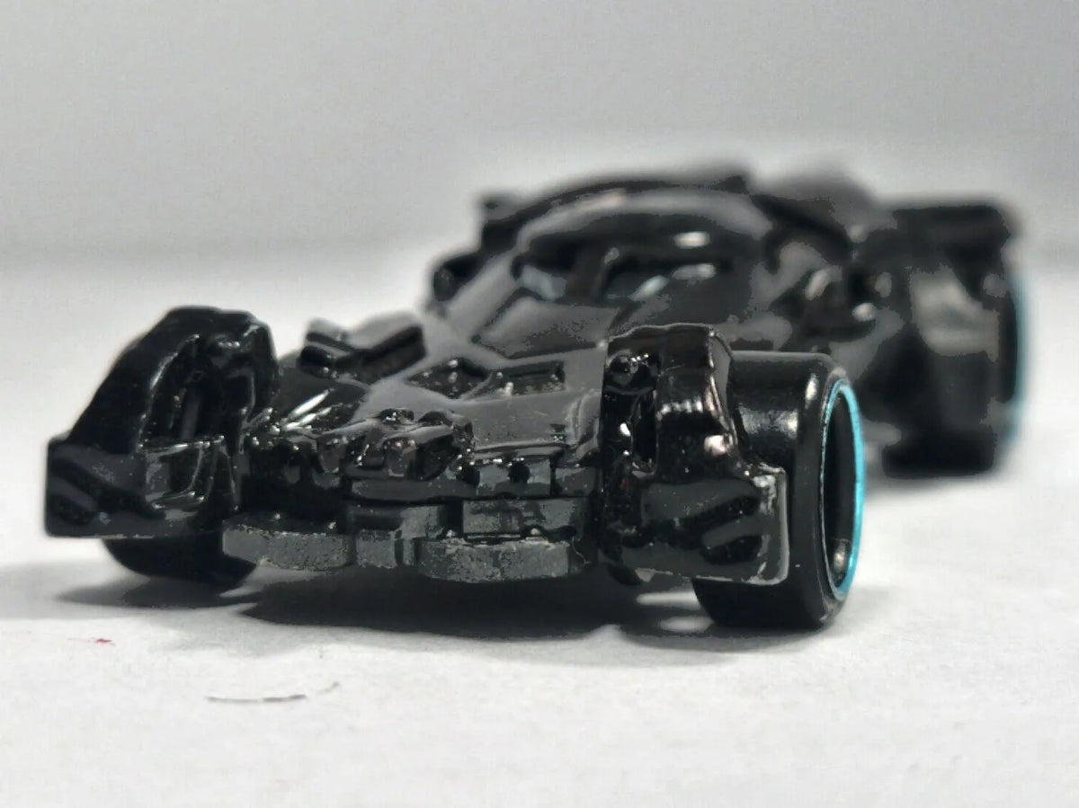 Batmobile DC Comics Batman Hot Wheels 2015 Czarny 1:64 – zdjęcie 5