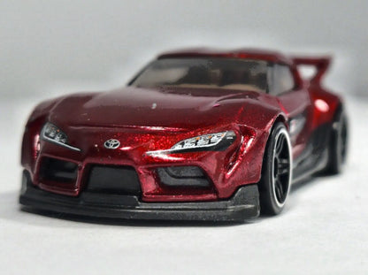 ’20 TOYOTA GR SUPRA, Hot Wheels 2020, Die cast GRX20, Bordowy 1:58 Resoraki – zdjęcie 5