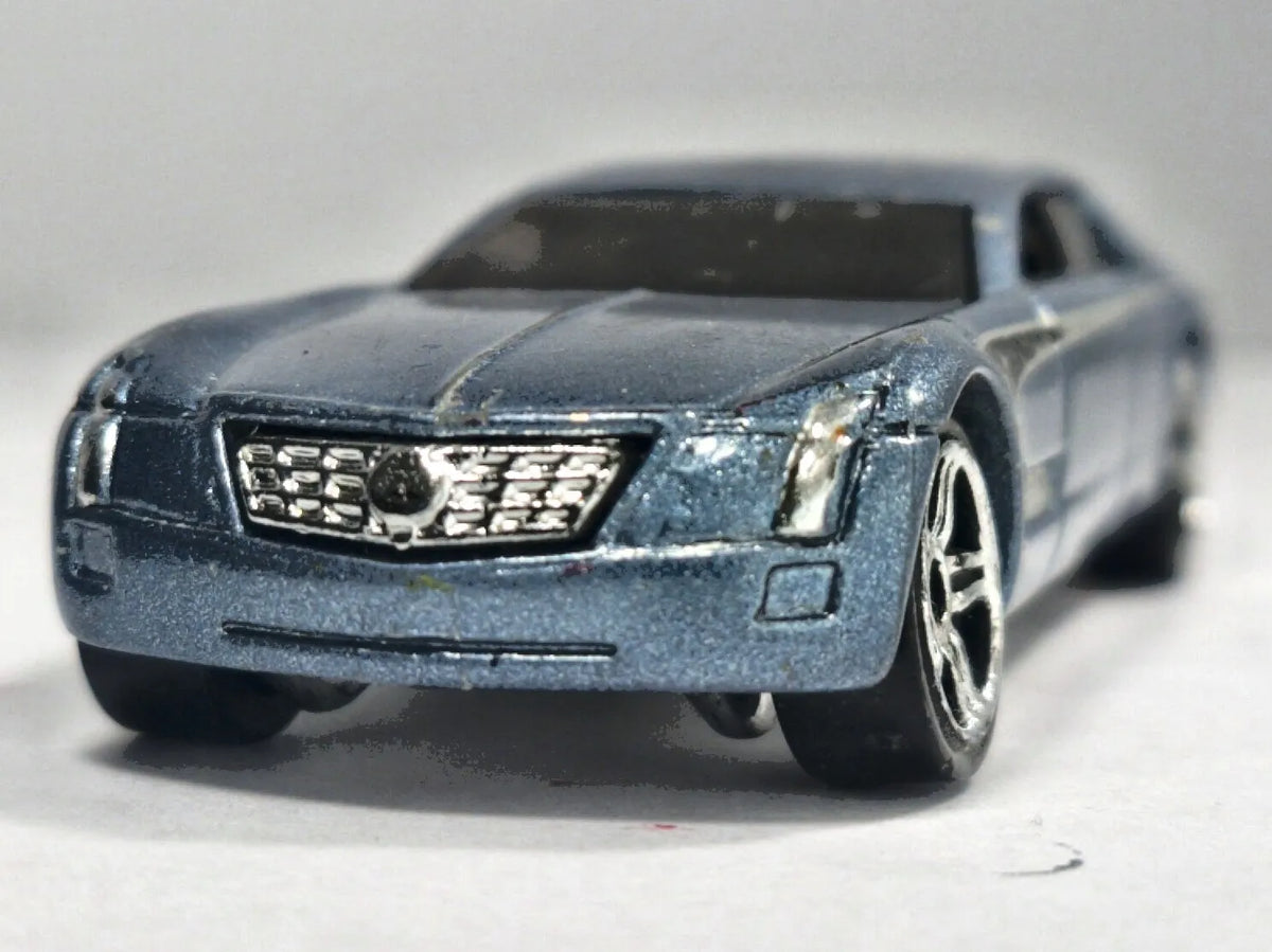 Cadillac V-16 Hot Wheels 2005 Niebieski 1:64 – zdjęcie 5